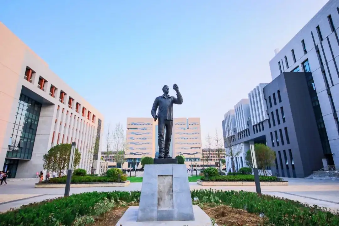 2022���й����ʴ�ѧ���人���о������Բ�ȡ����Զ�̸���