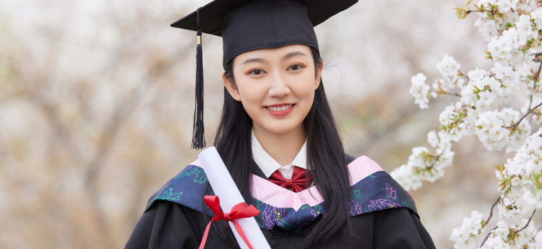 成人本科有用吗?可以考小学老师编制吗?