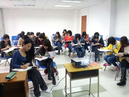 ������ѵ�����Ƕ��٣�ѧ����������