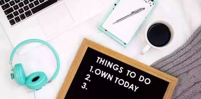 ������ѯʦ���й��ķ�չ��Σ�