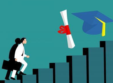 ���˸߿�����ͨ�߿�����Щ����