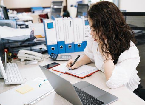 ������ԥ�Ƿ񱨿���������ʦ֤��ͬѧ������