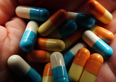 ҩʦ�ʸ��ǲ����ʺ������˱�����