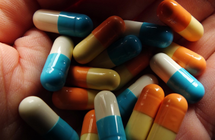 ��Ϊһ��ҩʦ��Ӧ�����ص�ְҵ�淶����Щ��