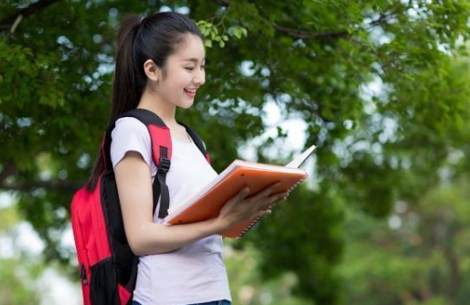 ��ʦ�ʸ�֤�����ķ�������