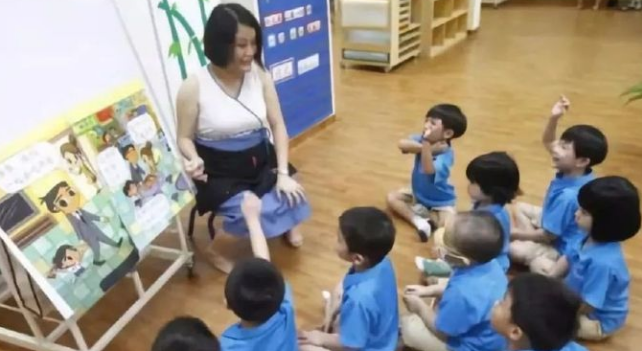 �¼�����ѧ֮���׶ε���ѧ����;��