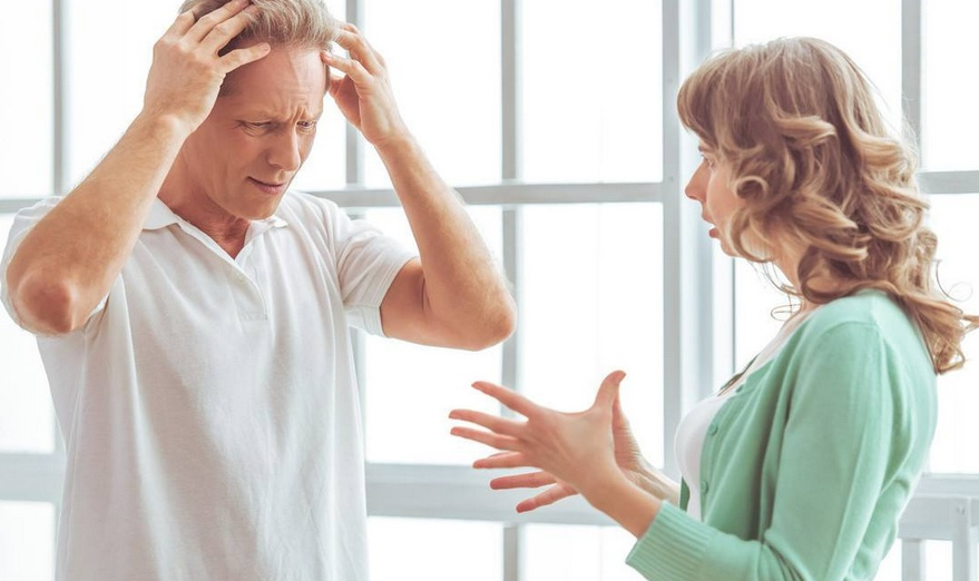 ����֮�䷢��ì����ô��