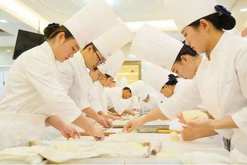 ���ʦ����нһ���Ƕ���Ǯ