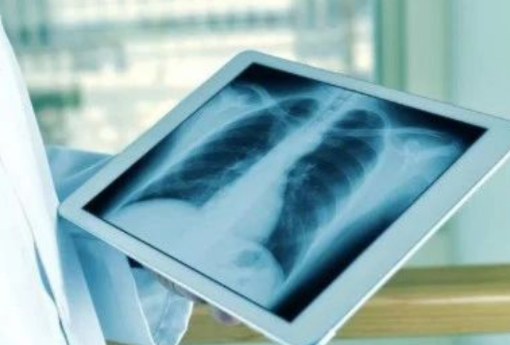 �ٴ�ҽʦ����֪����Ӱ��ѧ֪ʶ��