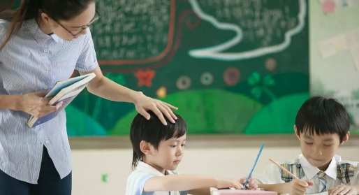 �׶���ʦ�ʸ�֤����ϰ����