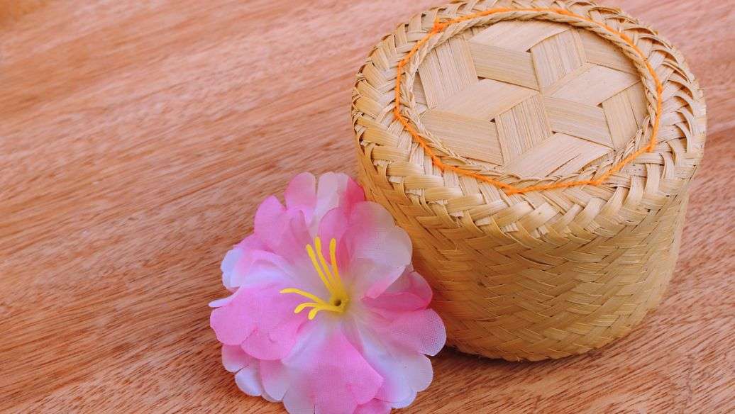 �и�����ģ�⣺�ձ�����Ʒ
