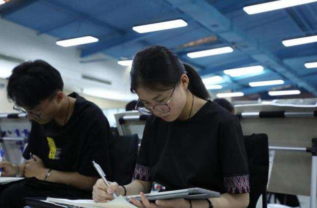 ����ѧϰ��ѧ������ı�ͳ�е�ѧ���