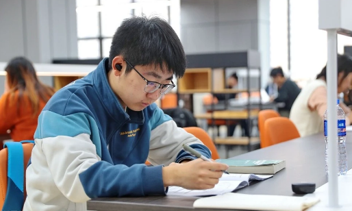 ����Ա���ۿ���֮�������д����ʽ