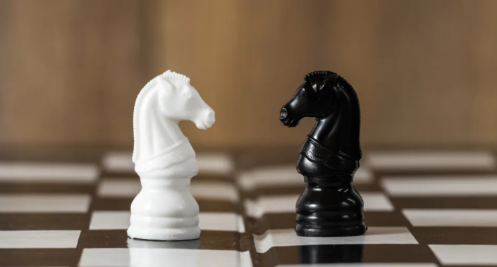 Ӣ����ѧ�ɱ����ľ���ǰ����רҵ�Ƽ�