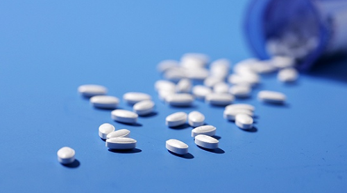 ҩʦ�ʸ�������ʹҩ�ķ������