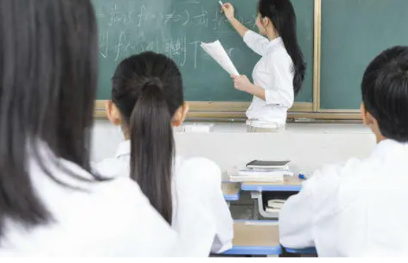 ��ʦ�ʸ�֤����������Ч����