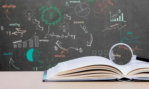 �ӱ���ҽѧԺ�ɽ�2021��ڶ�ѧ����ĩ����֪ͨ