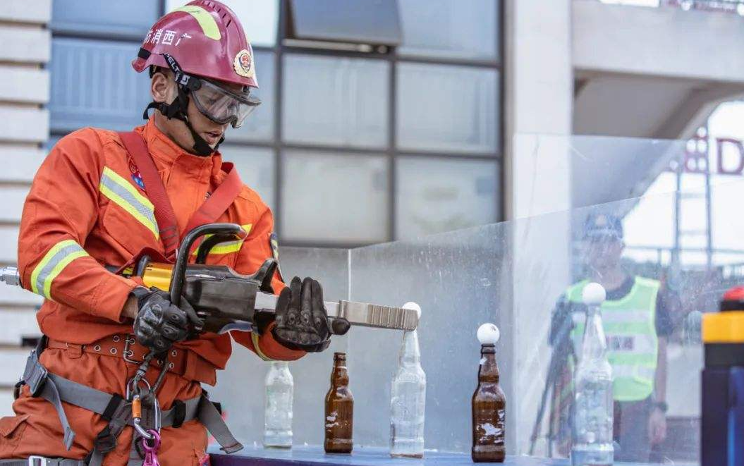 �����пس������������ͷ��� ȥ�ı���