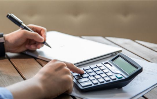 ע����ʦ���Թ��м���