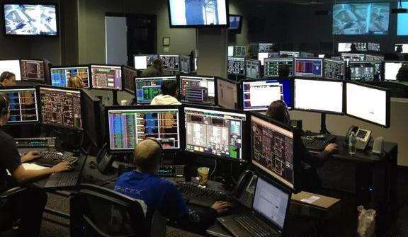 �ձ���ѧ��������רҵ�鱨ѧ����Щ��У