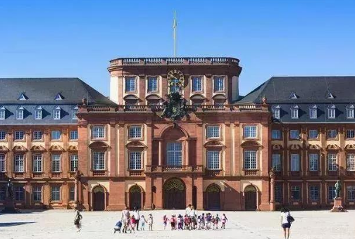 �¹���ѧ����֮����ķ��ѧ�Ľ���