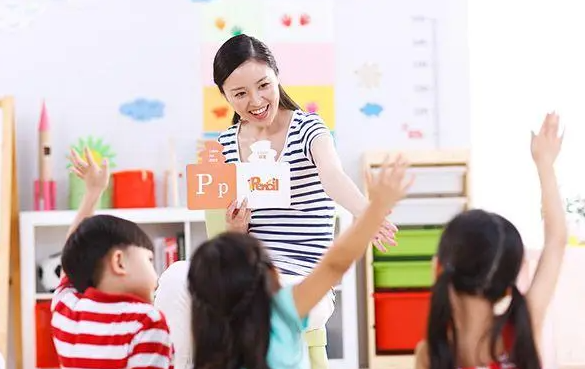 �׽��ʸ�֤���Ա�������