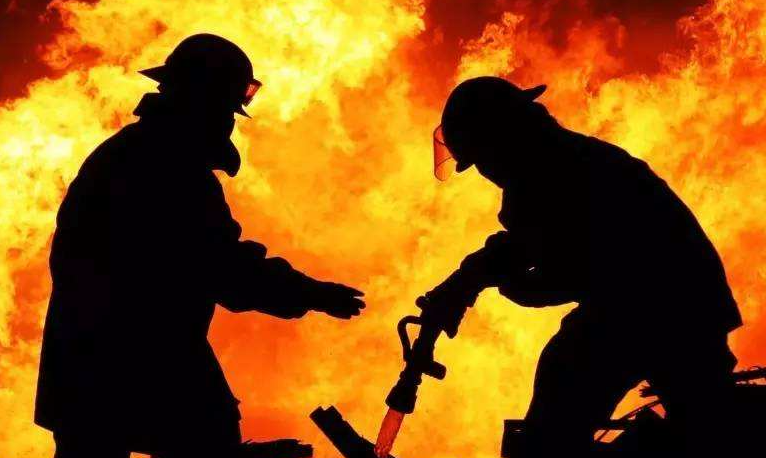 ��������ʩ����Ա֤��ʲô�� ֤���м�ֵ��