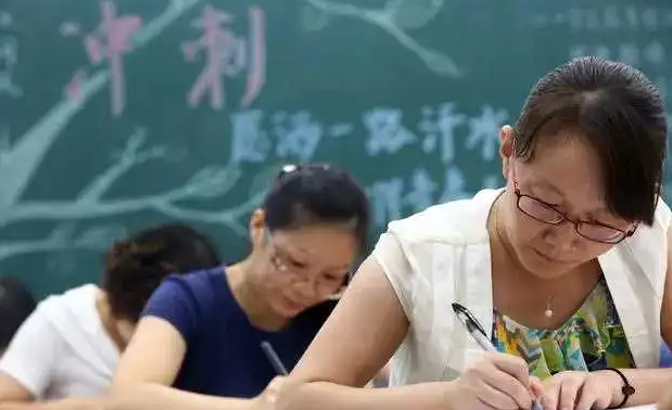 2022���ʦ�ʸ�֤����ʱ�估����ʱ���