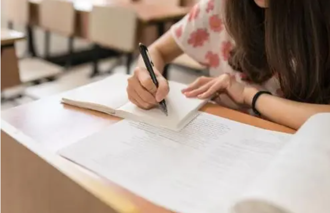 ����2022������ϰ��걨��ʱ�估����ʱ��