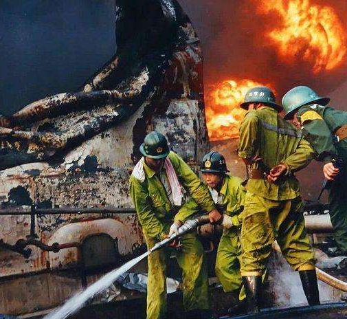 ����������ʩ����Ա֤������