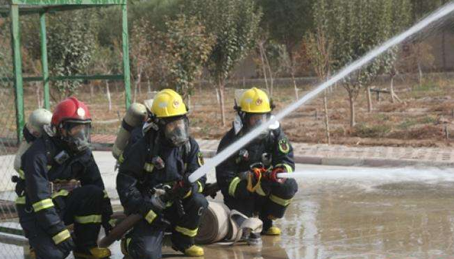 ������ʩ����Ա֤����ô����