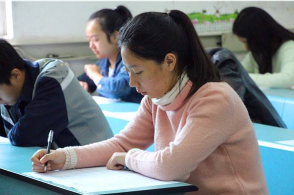 ר��ѧ�����Կ���ʦ�ʸ�֤��