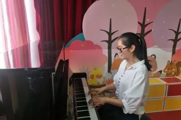 ������ʦ��ʦ�ʸ�֤��ʲô����