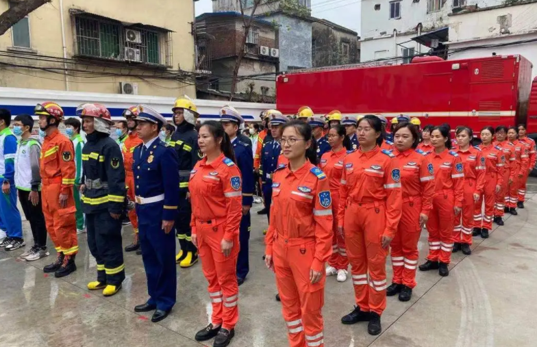 �м�����֤�ÿ��� ��ʲô��