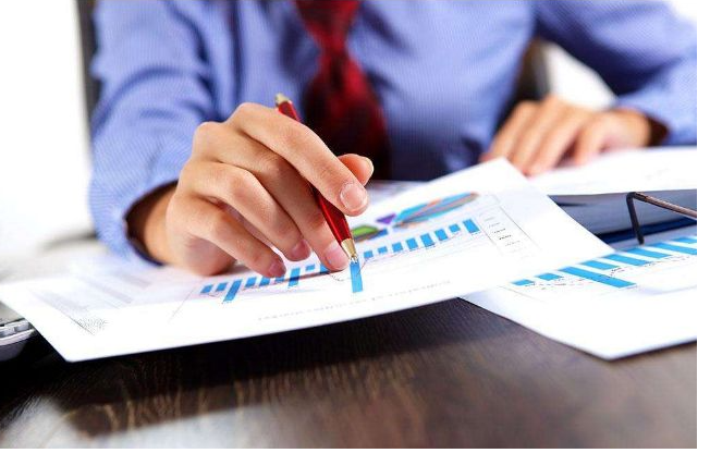 �м�����ʦ����������Щ����