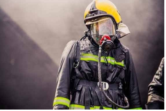 ��������ʦ�ȿ���������һ�� ��ʲô��Ŀ