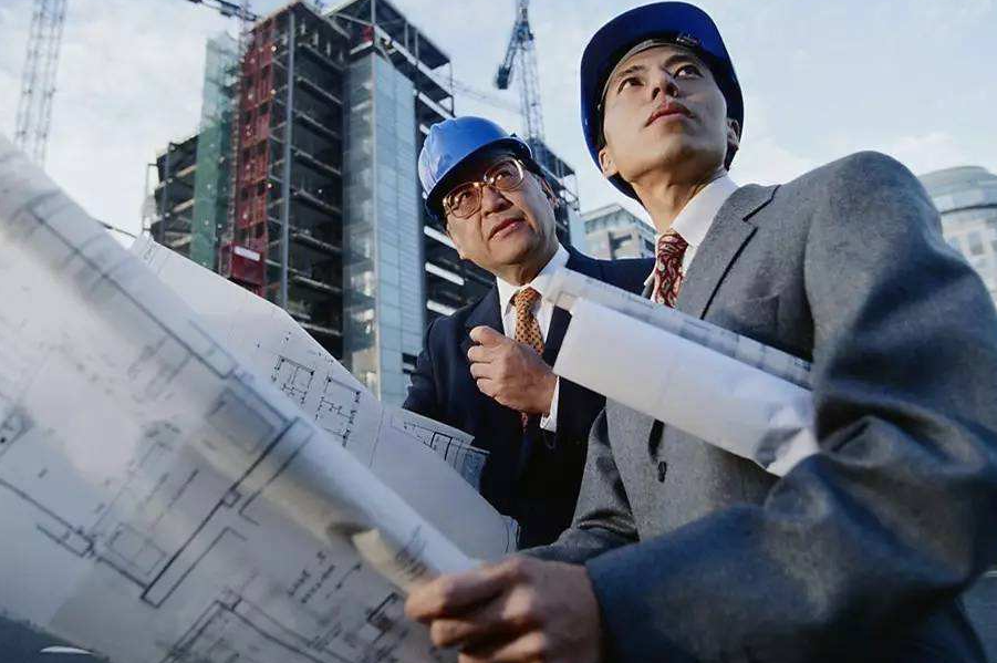 建筑学能考二建吗