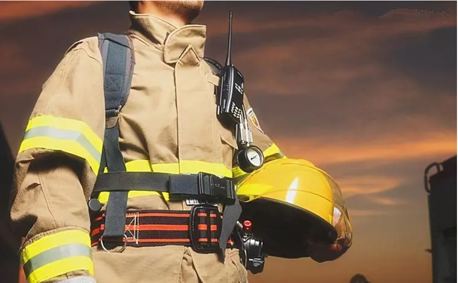 Ů��������������ʦ����ʲô