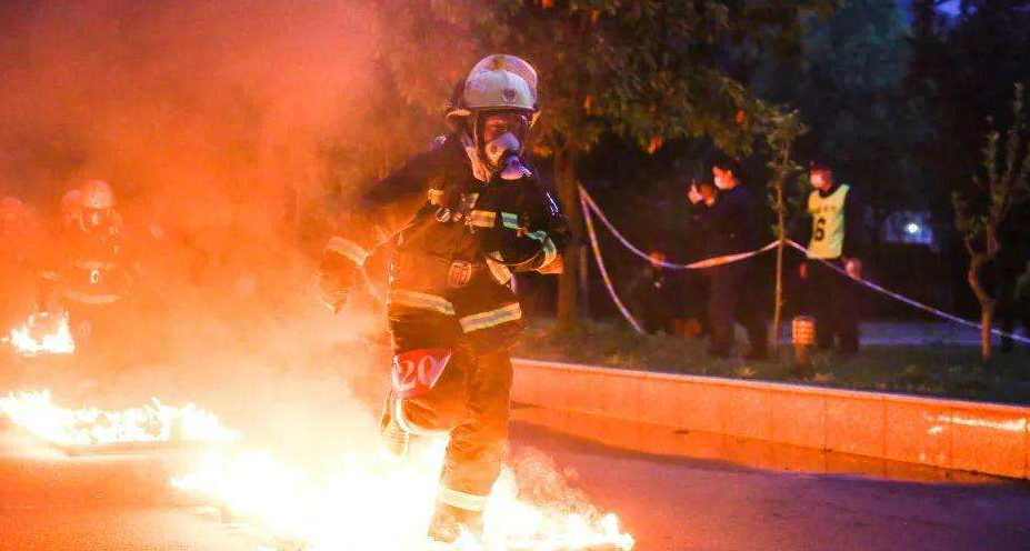 ������֤��Ҫʲôѧ������