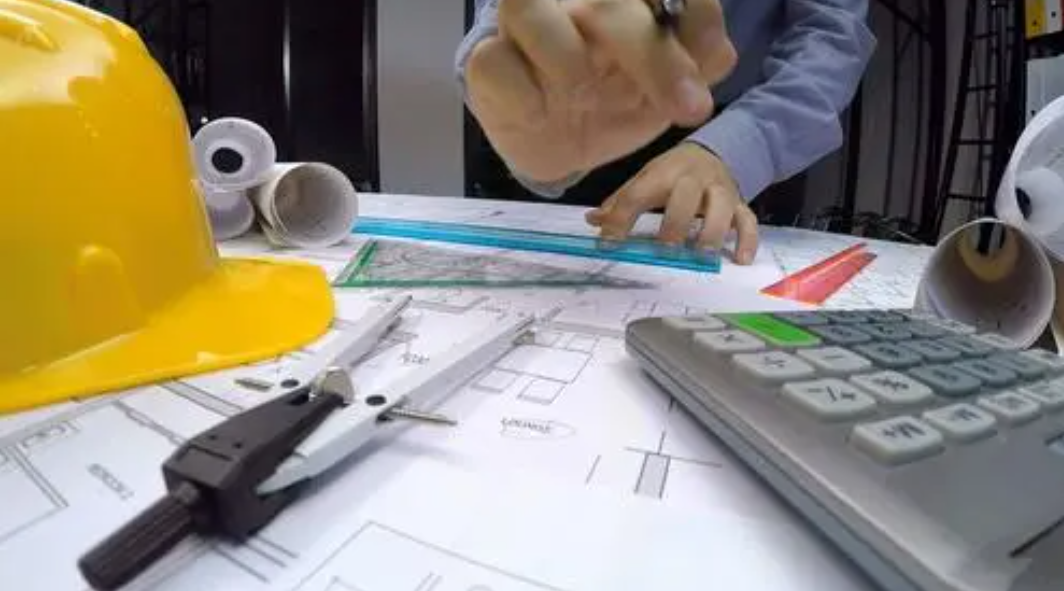 ��������ʦרҵ����м���