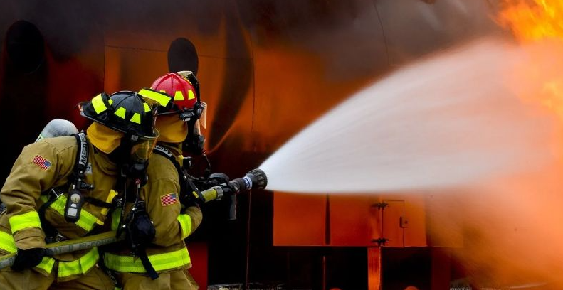 ���м�����֤��������