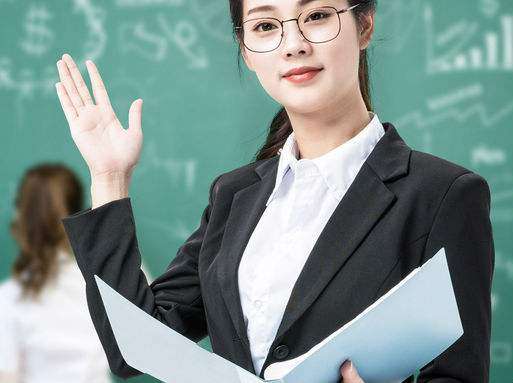 ��ʦ�ʸ�֤����Ӧ����α���