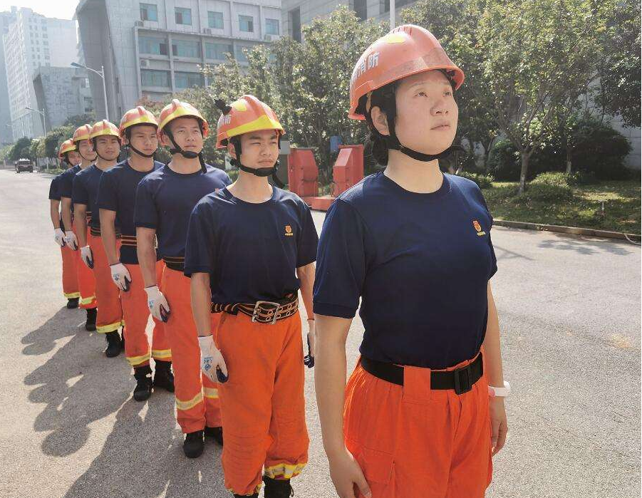 ��������ʩ����Ա��Ҫʲôѧ�� ��ר�ܿ���