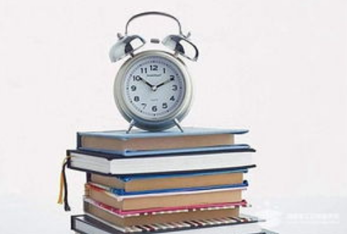 �������������α����������ʦ���ԣ�