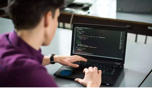 ����Ա��ѵ��������