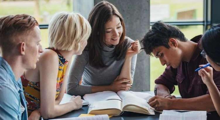 ����ȥ�¼�����ѧ���ר��˶��