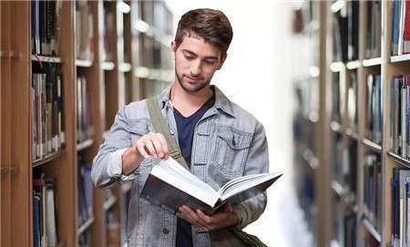 ������ѧ������ҵǰ���Ǻ��ǻ�