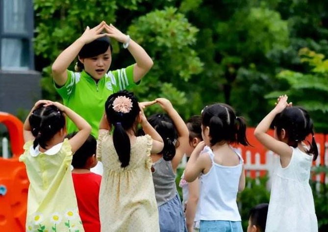 ��ר��ҵ���Կ���ʦ�ʸ�֤��