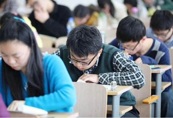 ʲô�ǹ���Ա��ѡ