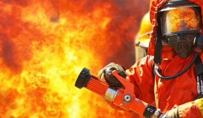 ��������ʦ���Ժ�����֤���Ե�����